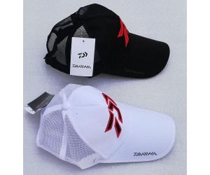 Шапка Daiwa с козирка черна и дишаща за риболов и лов