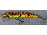 Триделен воблер OSAKO ORANGE/BLACK FLOATING за щука, сом и костур